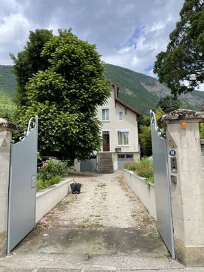 Maison de luxe à La Tronche, Isère