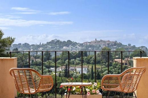 Luxury home in Mougins, Alpes-Maritimes