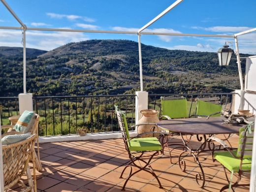 Luxury home in Coursegoules, Alpes-Maritimes