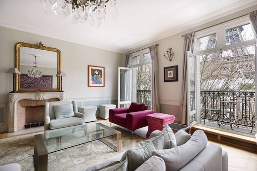 Apartament w Tour Eiffel, Invalides – Ecole Militaire, Saint-Thomas d’Aquin, Paris