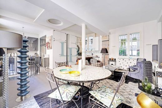 Apartment in Temple, Rambuteau – Francs Bourgeois, Réaumur, Paris