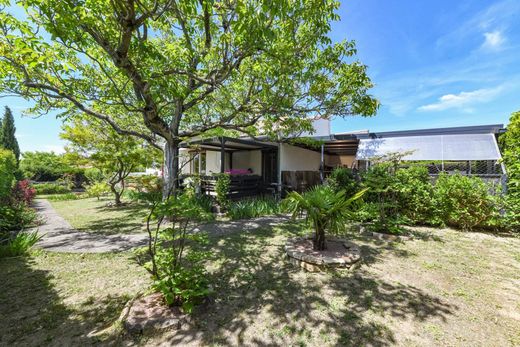 Uzès, Gardのヴィラ