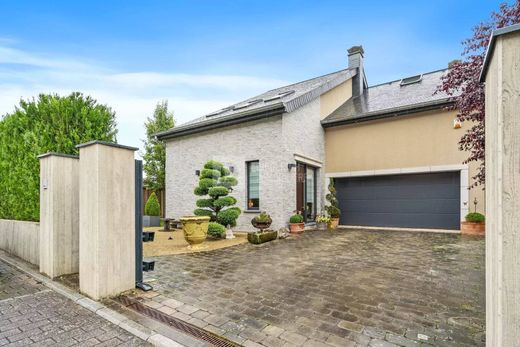 Luxe woning in Everlange, Useldange