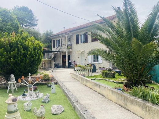 Luxe woning in Peille, Alpes-Maritimes