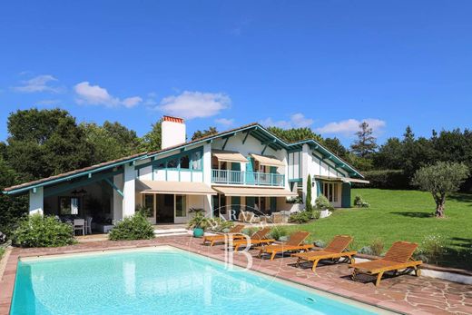 Luxe woning in Arcangues, Pyrénées-Atlantiques