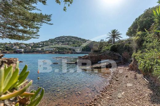 别墅  Anthéor, Var