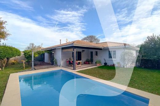 Luxury home in Gujan-Mestras, Gironde