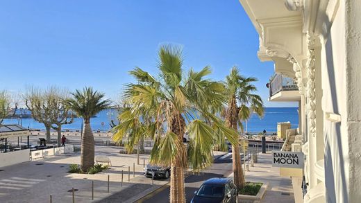 Apartment in Saint-Raphaël, Var