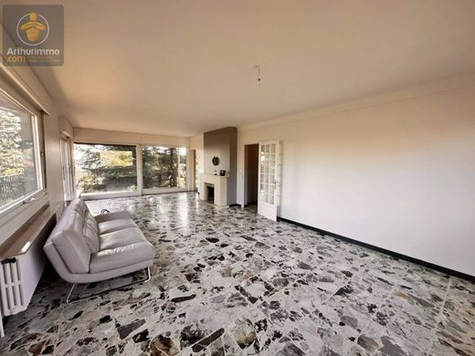 Luxury home in Sainte-Ruffine, Moselle