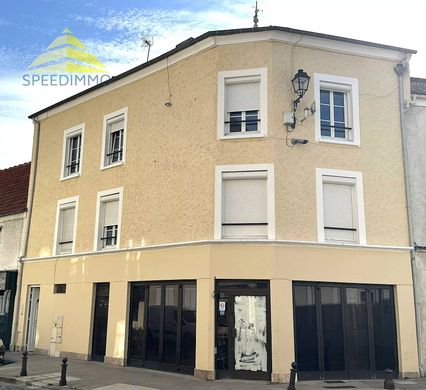 Residential complexes in Brie-Comte-Robert, Seine-et-Marne