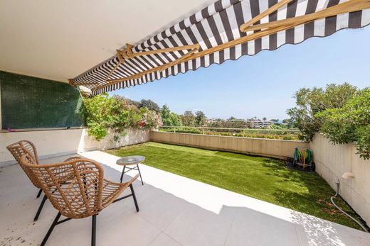 カンヌ, Alpes-Maritimesのアパートメント