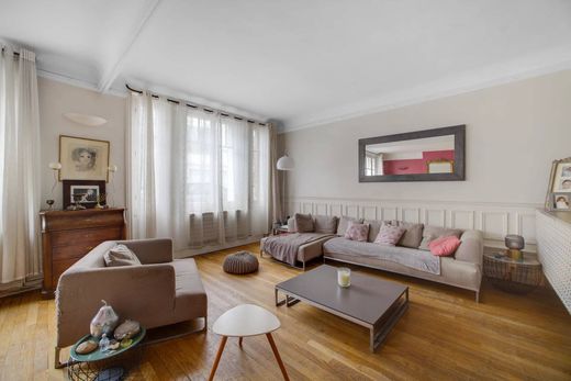 Apartment in La Muette, Auteuil, Porte Dauphine, Paris