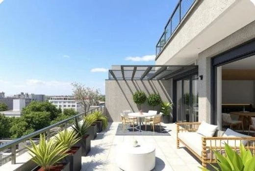 Apartment in Issy-les-Moulineaux, Hauts-de-Seine