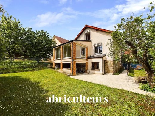 Luxury home in Palaiseau, Essonne