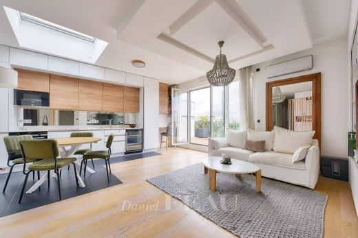 Квартира, Suresnes, Hauts-de-Seine