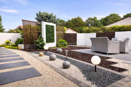 Luxury home in Saint-Jean-de-Monts, Vendée