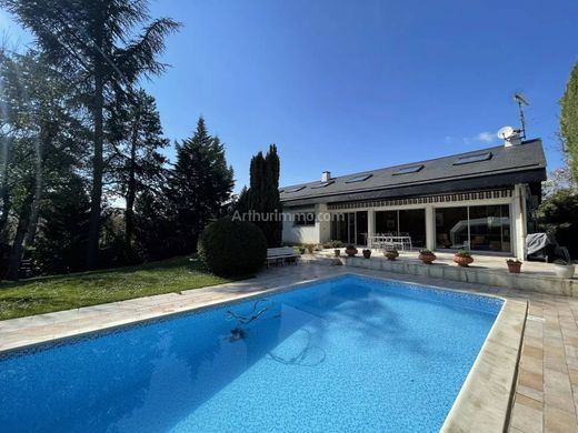 Luxury home in Étiolles, Essonne