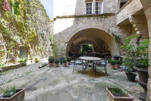 호화 저택 / Uzès, Gard