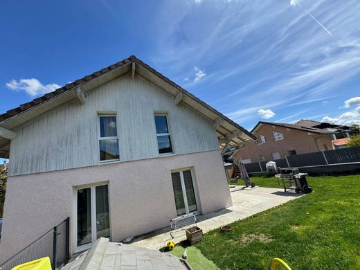 Casa di lusso a Poisy, Alta Savoia