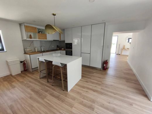 منزل ﻓﻲ Espinho, Distrito de Aveiro