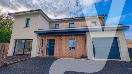 Luxury home in La Teste-de-Buch, Gironde