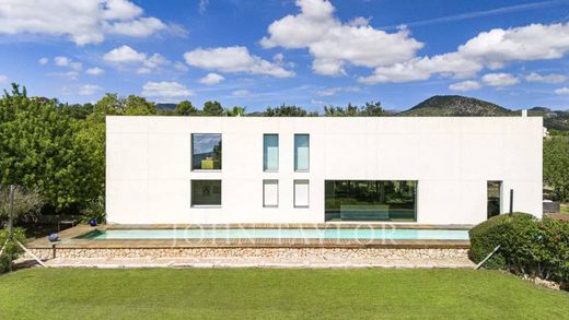 Villa in Santa Maria del Camí, Balearen