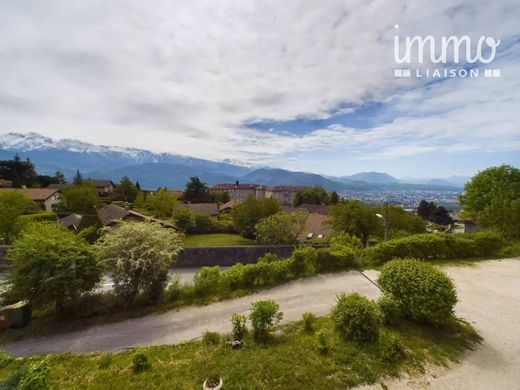 Luxury home in Corenc, Isère