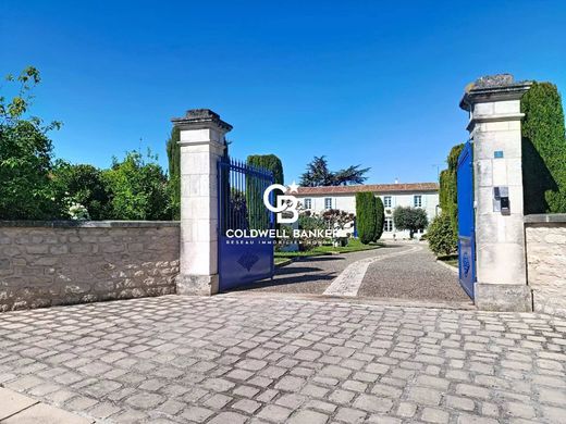 Luksusowy dom w Montils, Charente-Maritime