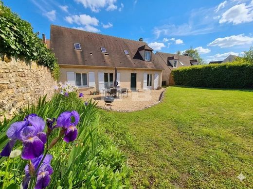 Luxus-Haus in Senlis, Oise