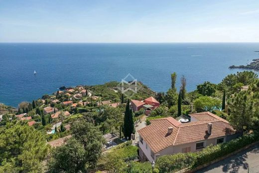 Villa in Théoule-sur-Mer, Alpes-Maritimes