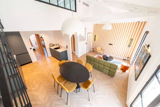 Apartment / Etagenwohnung in Cannes, Alpes-Maritimes