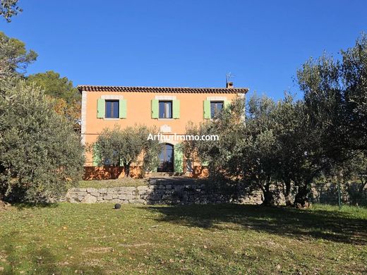 Villa a Trans-en-Provence, Var