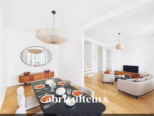 Duplex in Puteaux, Hauts-de-Seine