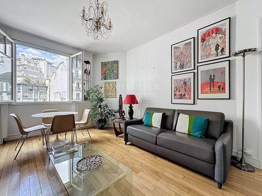 Apartment in La Muette, Auteuil, Porte Dauphine, Paris