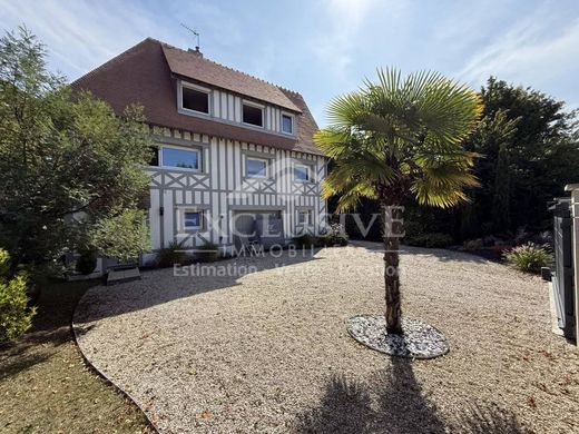 Luxus-Haus in Deauville, Calvados