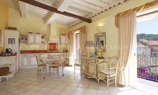 Διαμέρισμα σε Σαν Τροπέ, Var