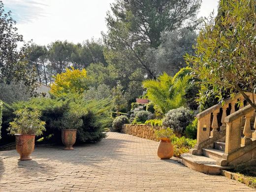 Πολυτελή κατοικία σε Nîmes, Gard