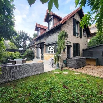 Maison de luxe à Boulogne-Billancourt, Hauts-de-Seine