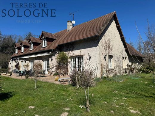 Luxury home in Salbris, Loir-et-Cher