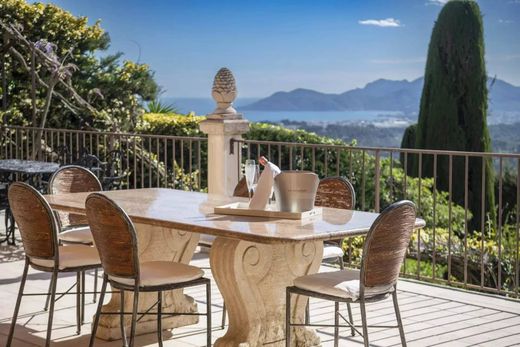 别墅  Mougins, Alpes-Maritimes