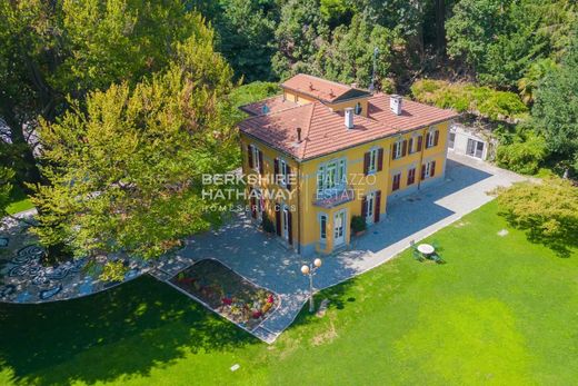 Willa w Como, Provincia di Como