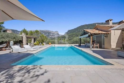 Luxury home in Le Rouret, Alpes-Maritimes