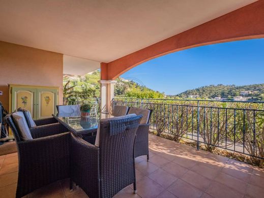 Sainte-Maxime, Varのアパートメント