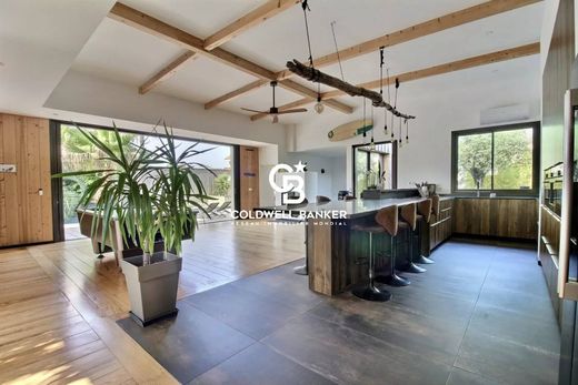 Элитный дом, Gujan-Mestras, Gironde