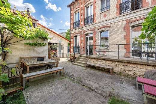 Casa de lujo en Ivry sobre Sena, Valle de Marne