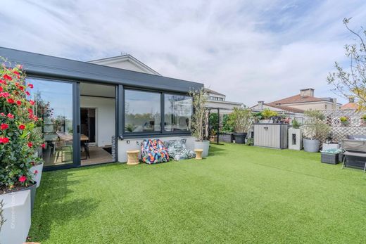 ﺷﻘﺔ ﻓﻲ Bussy-Saint-Georges, Seine-et-Marne