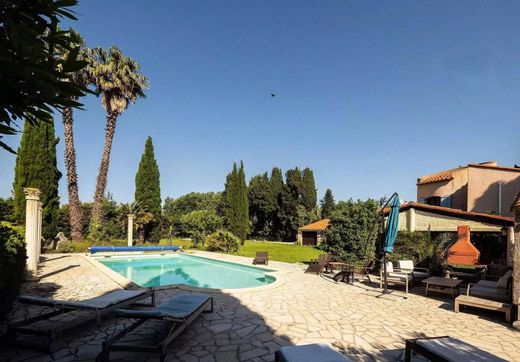 Villa in Saint-Cyprien, Pyrénées-Orientales
