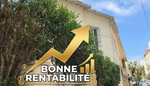 Complesso residenziale a Juan-les-Pins, Alpi Marittime