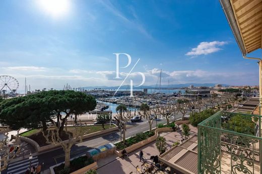 아파트 / Saint-Raphaël, Var