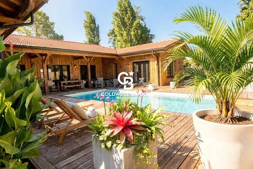 Luxury home in Arès, Gironde
